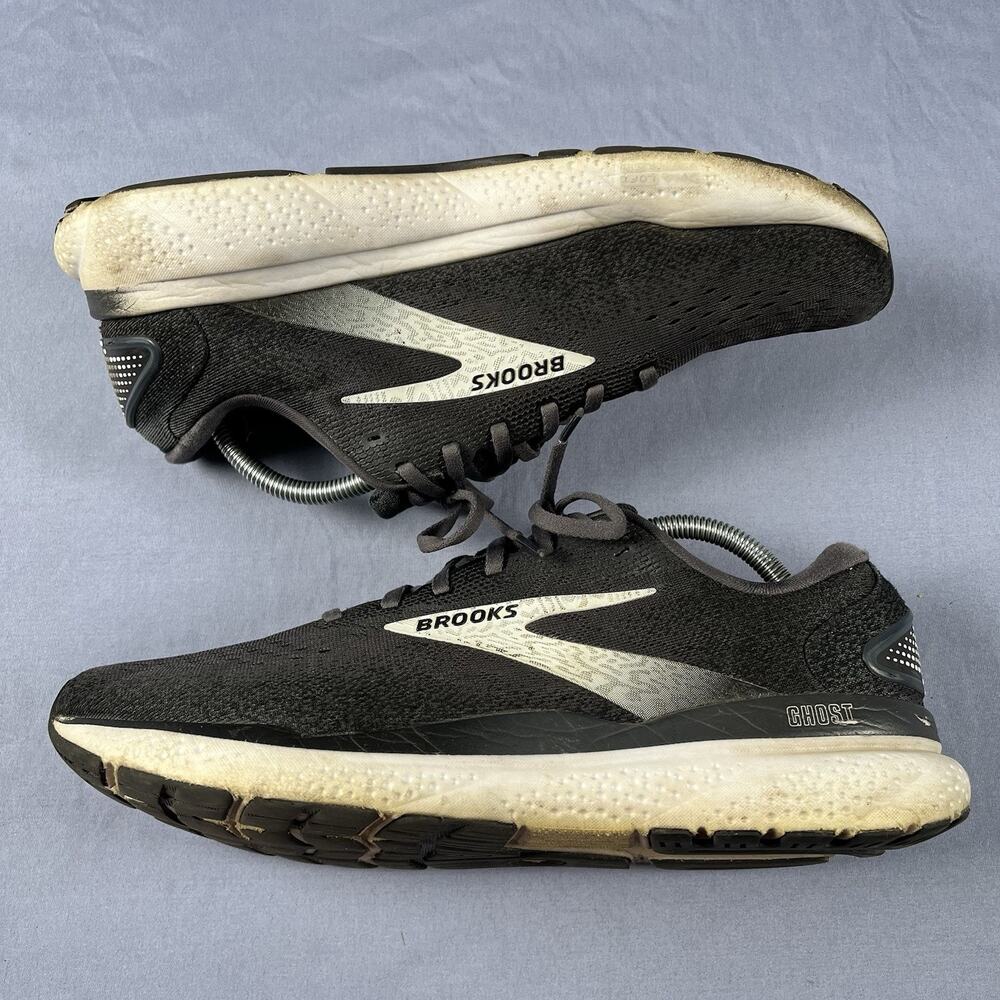 Brooks Ghost 16 Men’s Size 10.5 Black Running Fitness Gym Sneakers 1104181D090
